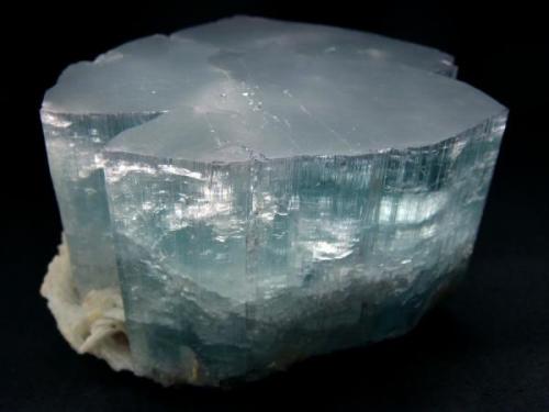 XL (1,33 kg weight) Light-Blue with light-pink cap  tourmaline from Afghanistan, Paprok locality

Size 105 x 100 x 63 mm (Author: olelukoe)