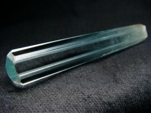 Single, double terminated aquamarine crystal, Hunza Valley, Gilgit District, Northern Areas, Pakistan

Size 93  x 12  x 12 mm (Author: olelukoe)