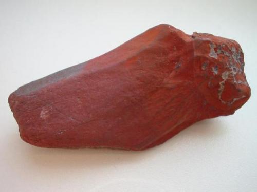8 cm red hematite "bill" from Rehhübel near Schneeberg, Erzgebirge, Saxony. (Author: Andreas Gerstenberg)