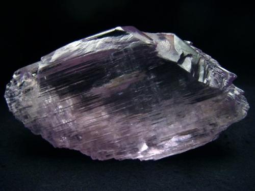 Fine quality and coloure kunzite crystal floater, from Konar, Province, Afghanistan

Size 107 x 60 x 20 mm (Author: olelukoe)