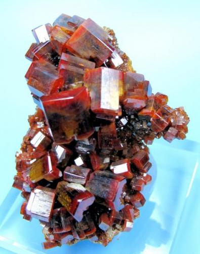 Vanadinite
ACF Mine, Mibladen, Midelt, Khénifra, Meknès-Tafilalet, Morocco
62 mm x 48 mm. Major crystal: 11.5 mm wide edge to edge (Author: Carles Millan)