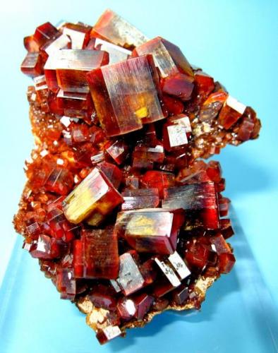 Vanadinite
ACF Mine, Mibladen, Midelt, Khénifra, Meknès-Tafilalet, Morocco
62 mm x 48 mm. Major crystal: 11.5 mm wide edge to edge (Author: Carles Millan)