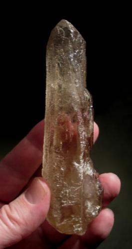 Citrine Quartz. 11.90 x  3.30 x 2.10 cm (Author: José Miguel)