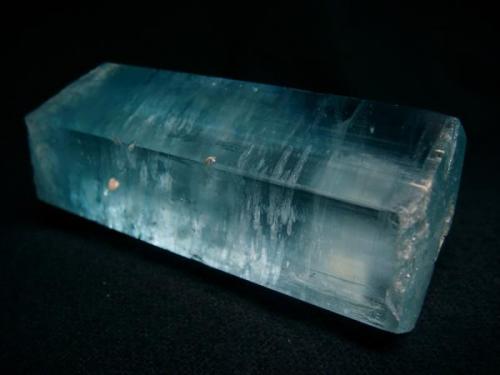 Large, fine quality aquamarine crystal, from Taplejung District, Mechi Zone, Nepal

Size 70 x 28 x 23 mm (Author: olelukoe)
