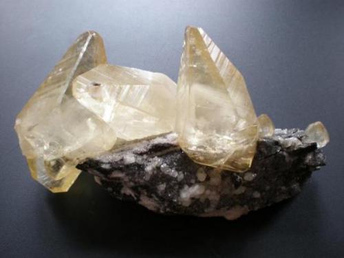 Calcita Minas de La Florida Cantabria cristal mayor 7 cm (Autor: PabloR)