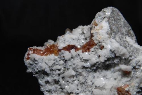 Esfalerita, Mina de Áliva (Cantabria). Pieza 9x8 Cristales 1cm (Autor: bolesminerales)