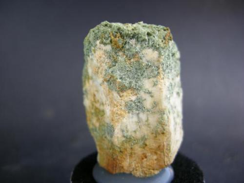 Escapolita
Archidona - Málaga - Andalucía - España - Cristal
3.1 x 2.2 cm (Autor: Diego Navarro)