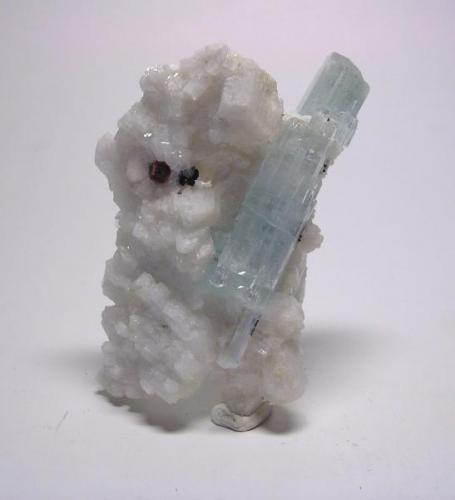 Aguamarina y albita, Shigar Valley, Skardu District, Pakistán, 6,5x4,3x3 cm. (Autor: Edelmin)