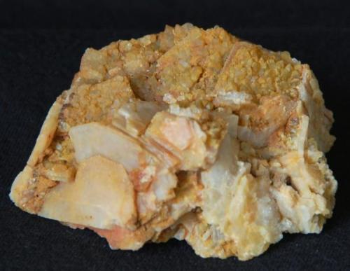 Baritina recubierta de cristales de Cuarzo - Mont-Ras - Baix Empordà (Girona) - 6,5x4,5x2,8 cms. (Autor: Joan Martinez Bruguera)