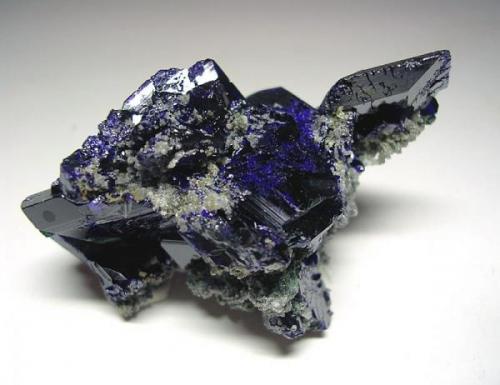 3995-Azurita y cerusita, Tsumeb, Namibia, 5,2x3,5x2,5 cm. (Autor: Edelmin)