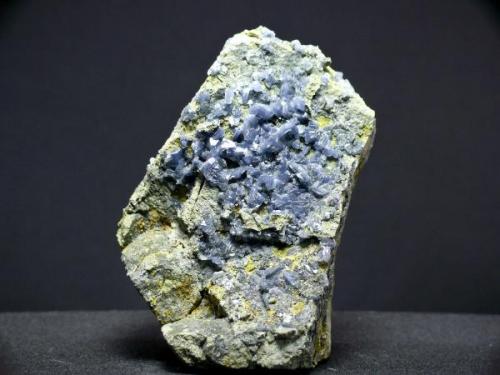 Cuarzo Azul - Cantera La Juanona - Antequera - Málaga
Pieza de 11 x 8 cm. cristal mayor 0,6 cm. (Autor: El Coleccionista)