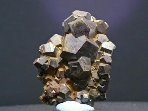 Piritoedro - Zona de Jarapalos - Alhaurín el Grande - Málaga
Pieza de 6 x 5 cm. cristal mayor 2,2 cm. (Autor: El Coleccionista)
