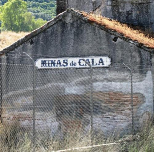 Entrada a las Minas de Cala. Cala. Huelva.
10 de Septiembre de 2010. (Autor: Jose Luis Otero)