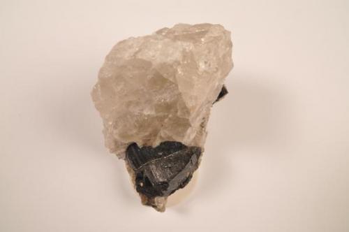 Casiterita. Mina de Penouta, Viana do Bolo, Orense (Galicia).  Pieza 9x6, Cristal 3x2’5 (Autor: bolesminerales)