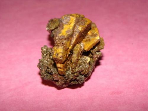 Pyrrhotite.
Size: 5x3 cm.
San Antonio, Chihuahua, Mexico. (Author: javmex2)