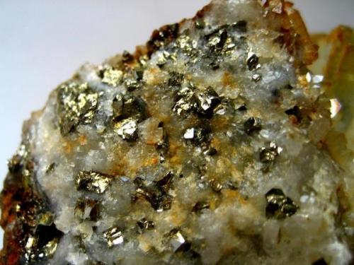 A closer shot of the pyrite-rich matrix. (Author: Tobi)