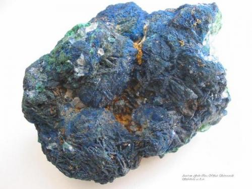 Rich azurite crystals with minor fluorite and malachite. A nice cabinet (8,5 cm in width) from the Clara mine, Oberwolfach, Black Forest (Author: Andreas Gerstenberg)