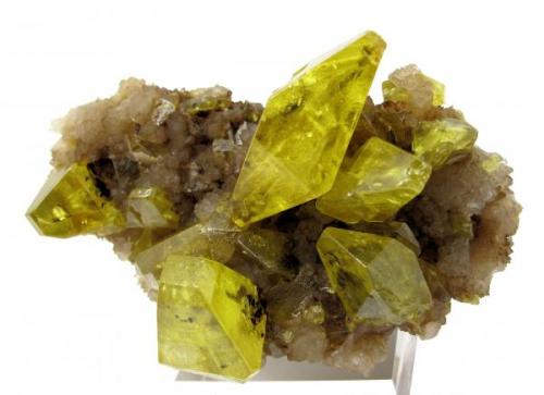 Sulfur, aragonite
Cozzodisi Mine, Casteltermini, Girgenti Province, Sicily, Italy
100 mm x 60 mm x 60 mm. Main sulfur crystal: 44 mm long, 19 mm wide (Author: Carles Millan)