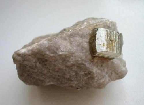 Good pyrite crystal (15 mm) in marble from Holenbrunn near Wunsiedel, Fichtelgebirge, Bavaria. (Author: Andreas Gerstenberg)