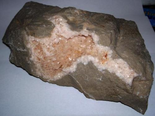 Dolomite
Corydon, Indiana USA (Author: llamabox)