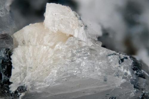 Bavenite from Poudrette quarry (Demix quarry; Uni-Mix quarry; Desourdy quarry), Mont Saint-Hilaire, Rouville RCM, Montérégie, Québec, Canada
FOV=5mm (Author: Doug)