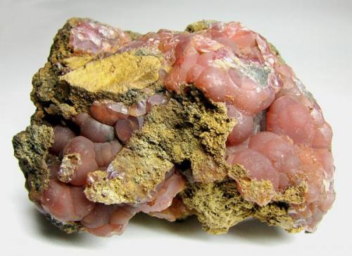 Rhodochrosite, Louise mine, Bürdenbach, Wied district, Germany, size is 6 x 4 x 3 cm (Author: Montanpark)