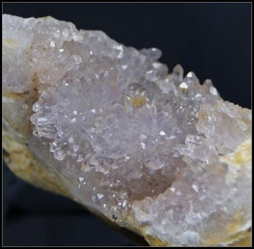 Detalle de la piña de cristales de Amatista (Autor: Mijeño)