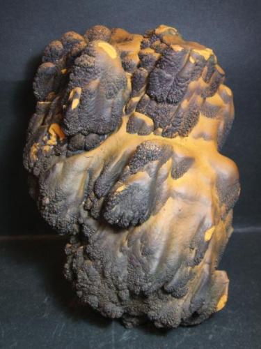 Limonita<br />Trinidad Mine, Cerros del Romeral y Pechón, Benalmádena-Mijas, Comarca Costa del Sol Occidental, Málaga, Andalusia, Spain<br />Pieza 18x12cm.<br /> (Autor: Nieves)