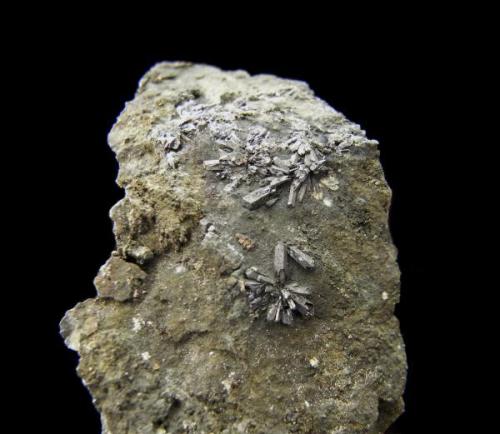Gratonita<br />Corta Atalaya, Minas de Río Tinto, Minas de Riotinto, Comarca Cuenca Minera, Huelva, Andalucía, España<br />Pieza; 4x2,6cm. Cristal; 0,4cm.<br /> (Autor: DAni)