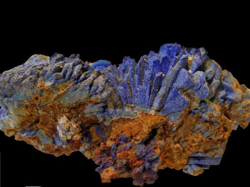 Azurita<br />Mina Francisca, Binifabini, Es Mercadal, Menorca, Balearic Islands / Illes Balears, Spain<br />6,5x3x2,5 cm., con cristales hasta 1,5 cm<br /> (Autor: Nacho)