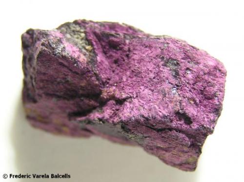 Purpurita.<br />Mangualde, Distrito Viseu, Dão-Lafões, Centro, Portugal<br />3 x 2 x 1,5 cm.<br /> (Autor: Frederic Varela)