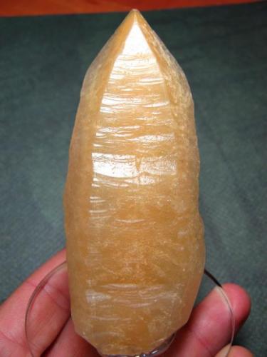 Calcita<br />Saratxo Mine, Minas de los Montes de Triano, Zaramillo (Saratxo), Güeñes, Comarca Las Encartaciones, Vizcaya / Bizkaia, Basque Country (Euskadi), Spain<br />1 cm<br /> (Autor: mmarte)
