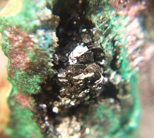 Gerhardtita<br />Cuesta Alta Mine, Cerro Minado, Huércal-Overa, Comarca Levante Almeriense, Almería, Andalusia, Spain<br />Cristales 3 mm.<br /> (Autor: Nieves)