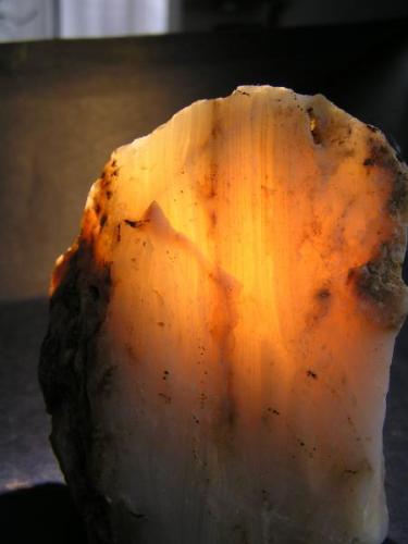Cuarzo (variedad calcedonia)<br />A Peroxa, Comarca Orense, Orense / Ourense, Galicia / Galiza, España<br /><br /> (Autor: Carlos J. Rodríguez)
