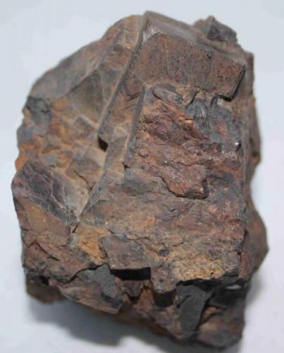Hematites pseudomorfo de pirita<br />Oliva de la Frontera, Comarca Sierra Suroeste, Badajoz, Extremadura, Spain<br />6,5x8 cm; cristal mayor: 3x2,5 cm<br /> (Autor: Inma)