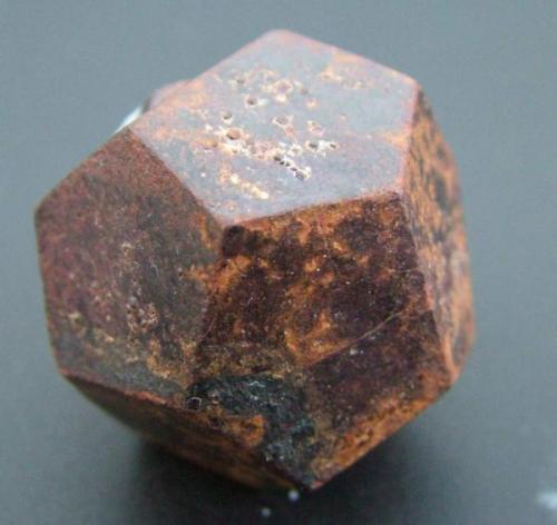 Limonita pseudomórfica de Pirita<br />Respina Mine, Fuentes de Respina, Puebla de Lillo, Comarca Valle de Boñar, León, Castile and León, Spain<br />23 x 23 x 23 mm.<br /> (Autor: JACendon)