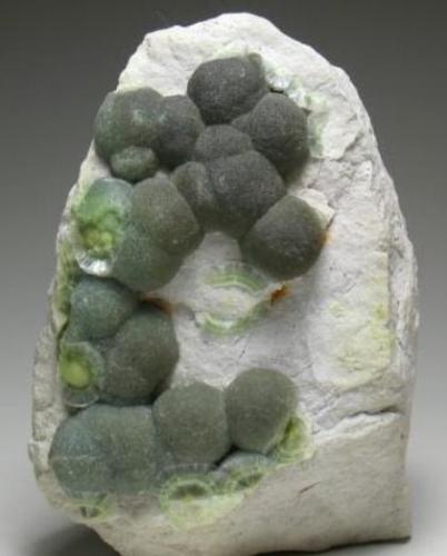 Wavellite
De Linde Pits, Dug Hill, Avant, Garland Co., Arkansas, USA
7,5 x 5 cm.
Wavellite on limestone matrix. (Author: Antonio Alcaide)