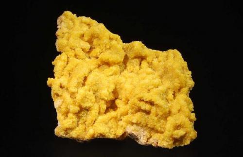 Smithsonite pseudomorphing dolomite
Rush, Arkansas, USA
6 x 7.5 cm. (Author: crosstimber)