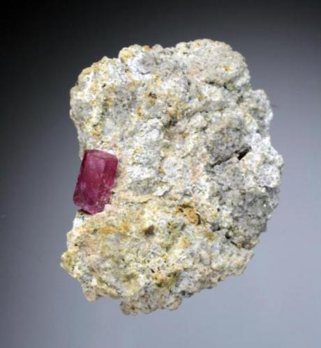 Beryl (red)
Violet Claims, Wah Wah Mts., Beaver Co., Utah, USA
crystal: 9 mm

Red Beryl (9 mm) on altered rhyolite. Violet Claims, Wah Wah Mts., Beaver Co., Utah (Author: Jesse Fisher)