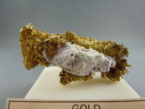 Gold
Breckenridge, Summit Co., CO.
4.2cm x 2.5cm (Author: rweaver)