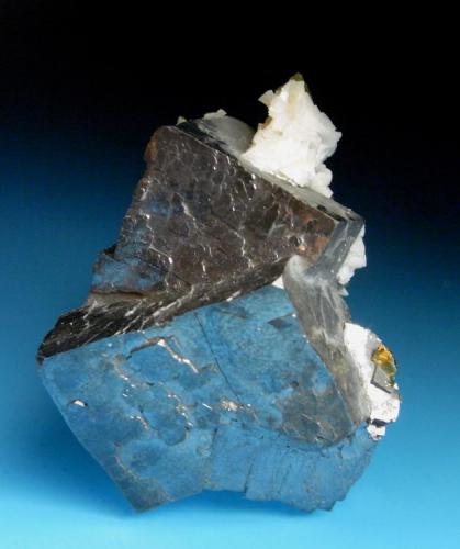 GALENA con dolomita y siderita.
Mina Troya-Multiloa-Guipuzcoa.
Pieza; 4,2x3,6cm. Cristal; 3,3cm. (Autor: DAni)