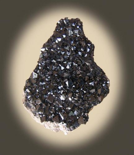 Magnetite, 17 x 10 x 3 cm , Cerro Huañaquino, Potosí Department, Bolivia. (Author: Samuel)