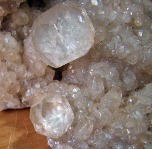 Calcite. La Florida Mine. Cantabria. Spain. Cristals 2 cm and 1 cm. Piece 10 cm (Author: nimfiara)