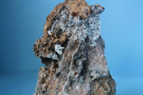 Auricalcita y Hemimorfita<br />Santa Bárbara Quarry, Empedrascadas, Requejo, Sobrado, Comarca El Bierzo, León, Castile and León, Spain<br />12 x 9 cm.<br /> (Autor: minero1968)