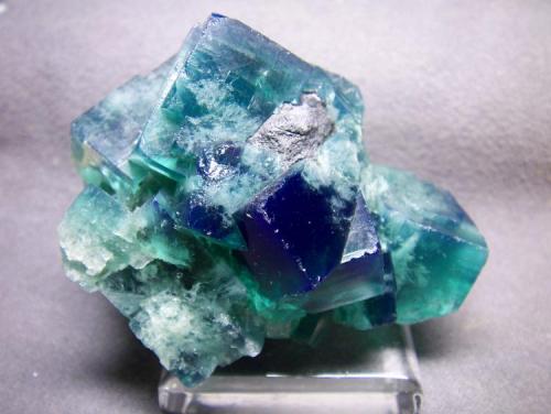 Fluorite
from Rogerley Mine, England
size:4.5cm X 4.7cm X 3.9cm (Author: pro_duo)