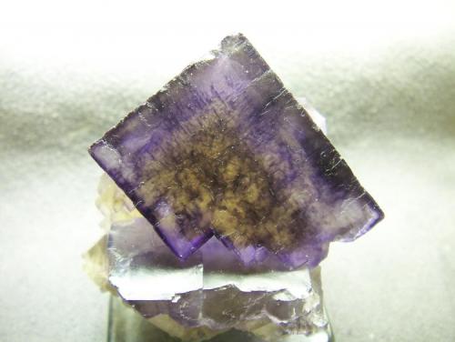 Fluorite
from Cave-in-Rock,Illinois,USA
size:3.5cm X3.7cm X 3.5cm (Author: pro_duo)