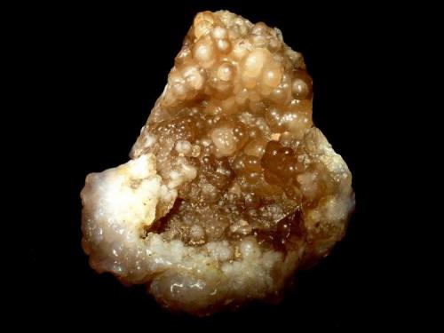 5 cm chalcedony aggregate from Helmstedt, Lower Saxony. (Author: Andreas Gerstenberg)