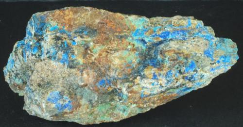 Azurita - Mines de Can Montsant, Hortsavinyà, Tordera, El Maresme, Barcelona, Catalunya, España
Medidas: 11x5,5x4 cms (Autor: Joan Martinez Bruguera)