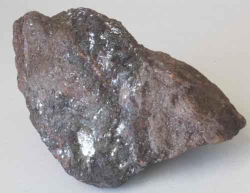 Hematites - Batera, Vallespir, Francia
Medidas: 7x4,5x4 cms
Adquirido en Mesa de intercambio de Girona 2010 (Autor: Joan Martinez Bruguera)