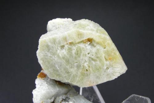 Forsterita + Clinohumita
Sierra de Mijas - Málaga - Andalucía - España
Detalle - Cristal de 3.7 cm (Autor: Diego Navarro)